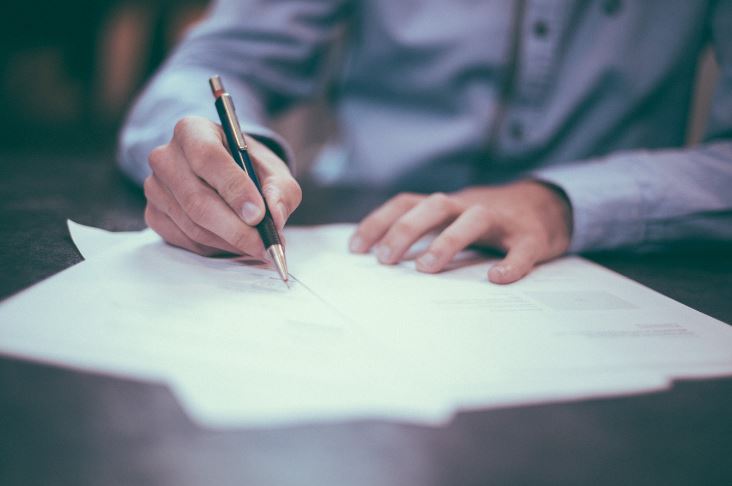 Quelle couleur faut-il choisir pour un CV ?
