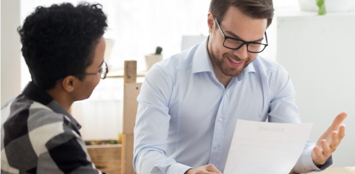 Faut-il mettre en avant les petits boulots sur son CV ?
